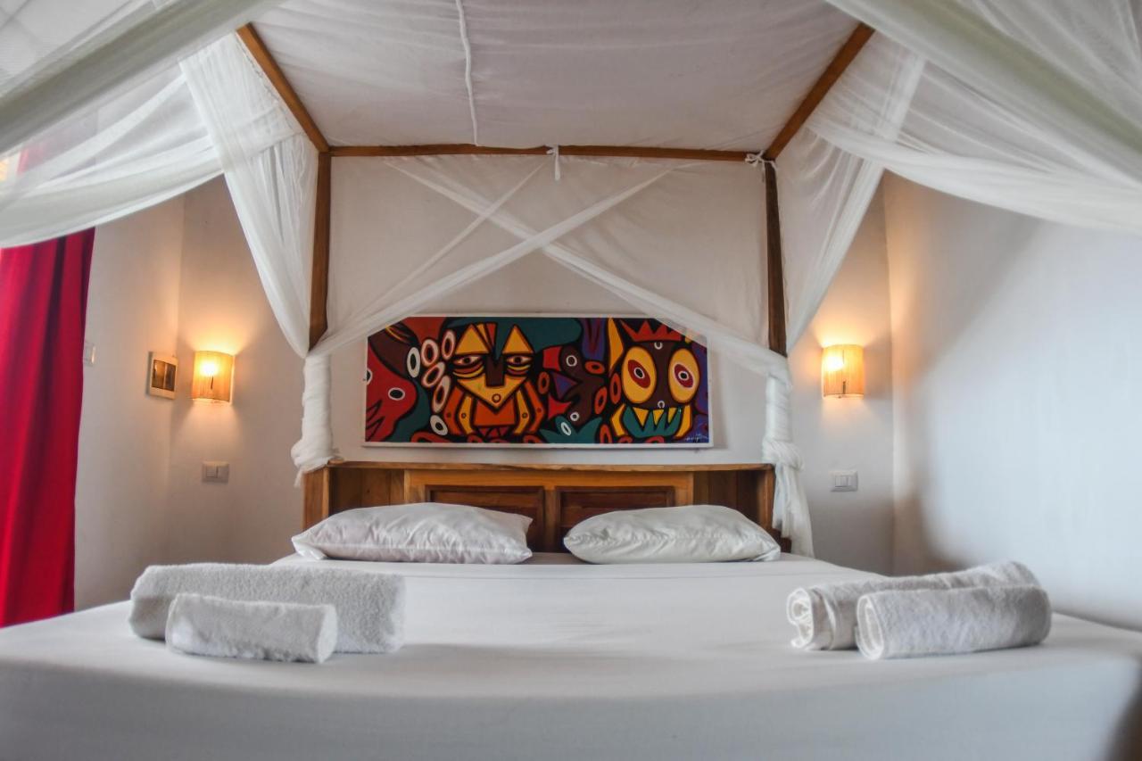 Emeraude Lodge Андилана Экстерьер фото