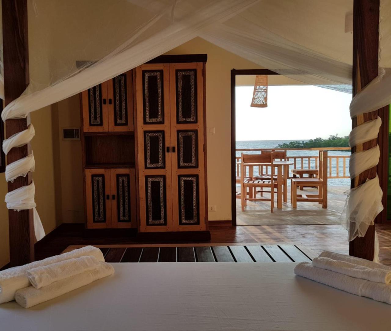 Emeraude Lodge Андилана Экстерьер фото