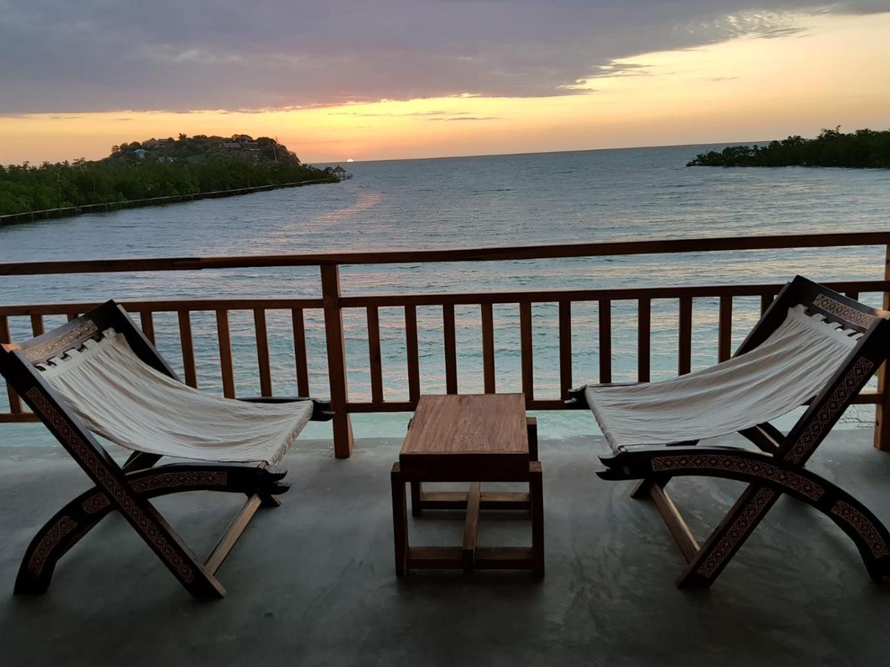 Emeraude Lodge Андилана Экстерьер фото